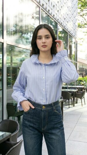 ギャザーフリルブラウス