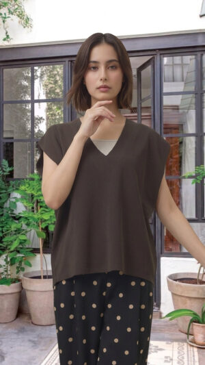 Vネックフレンチスリーブ プルオーバー